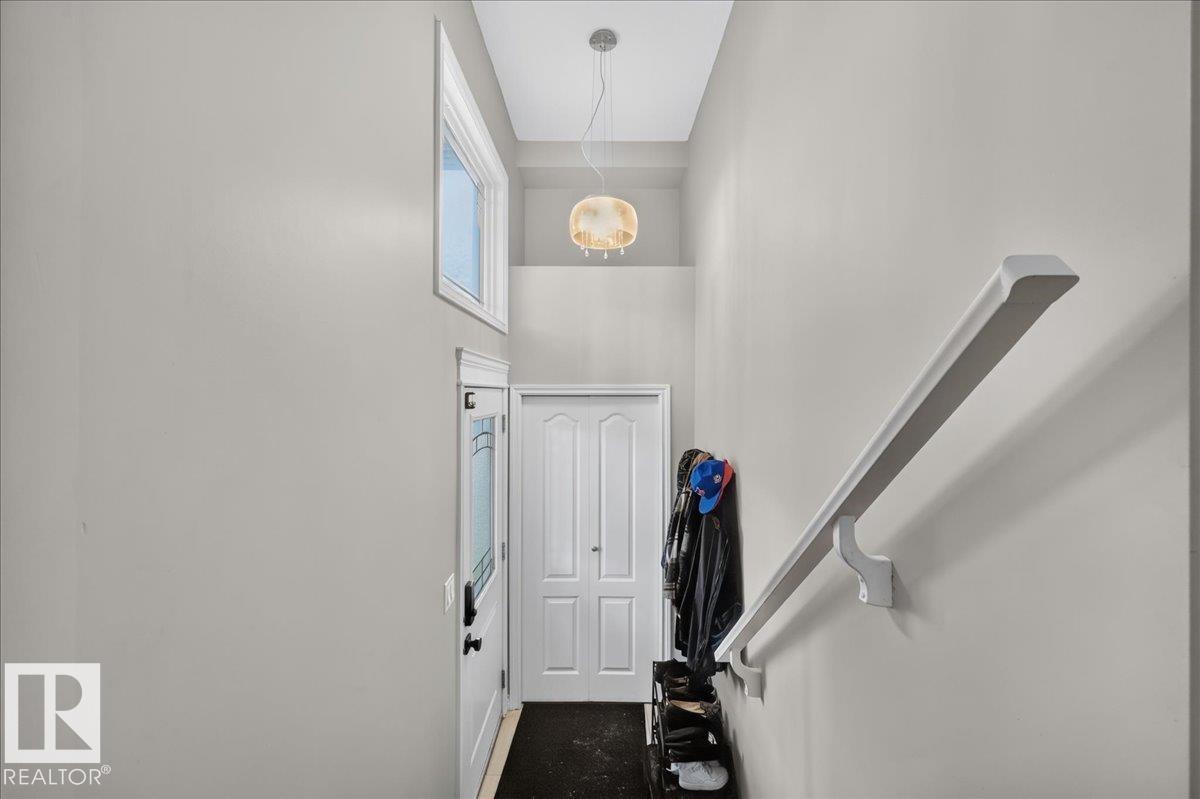 11947 67 St Nw Property Photo 7