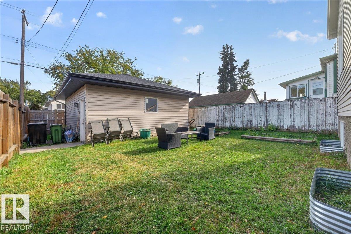 11947 67 St Nw Property Photo 45