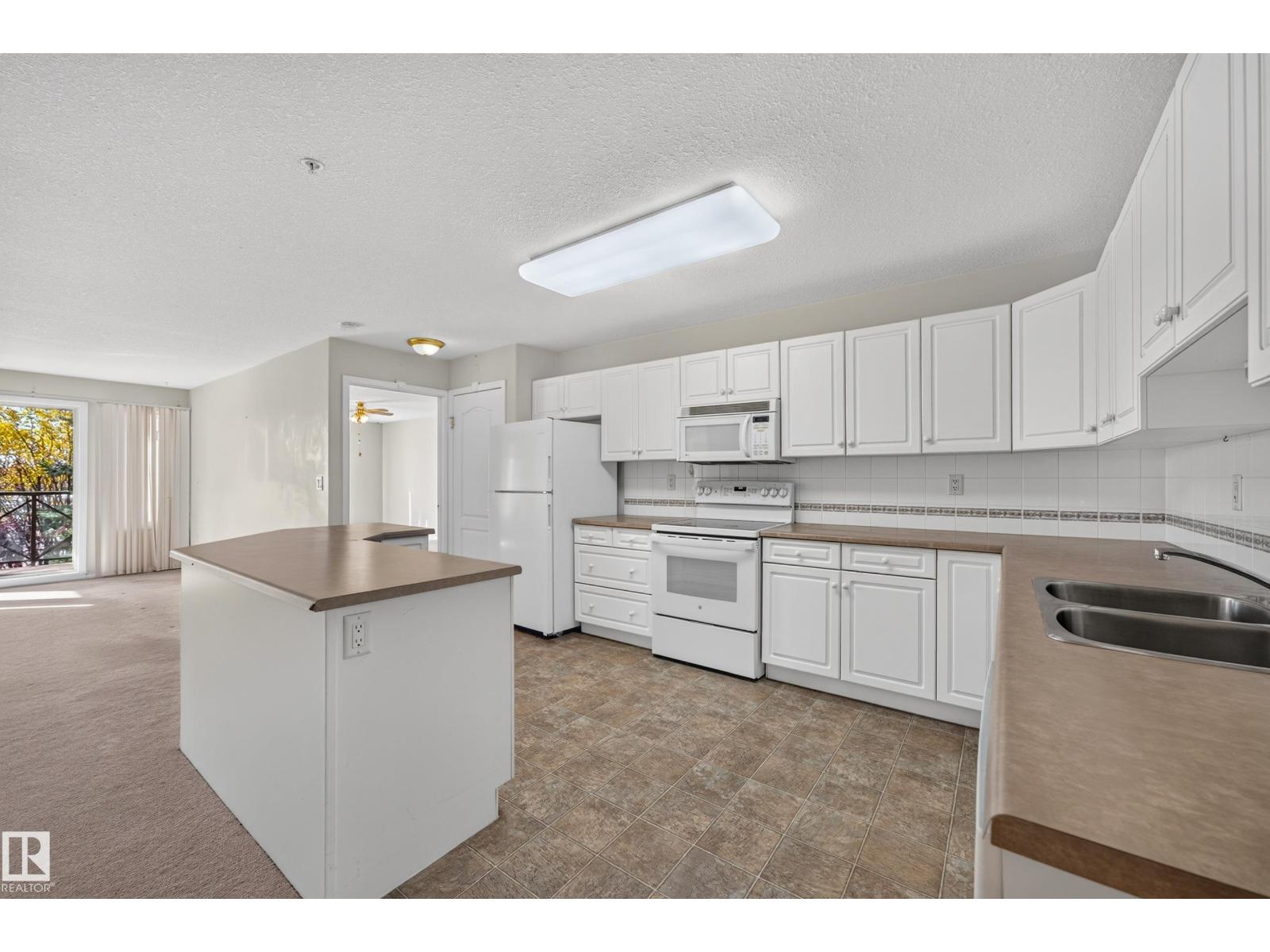 #306 8922 156 St Nw Property Photo 16