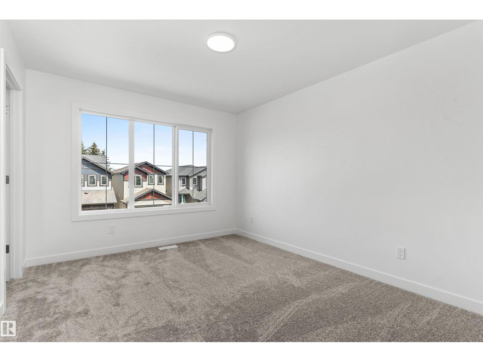 20635 43 Av Nw Property Photo 31