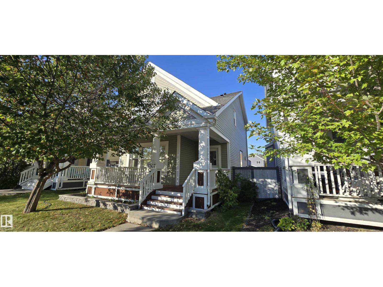 7307 14a Av Sw Property Photo 1