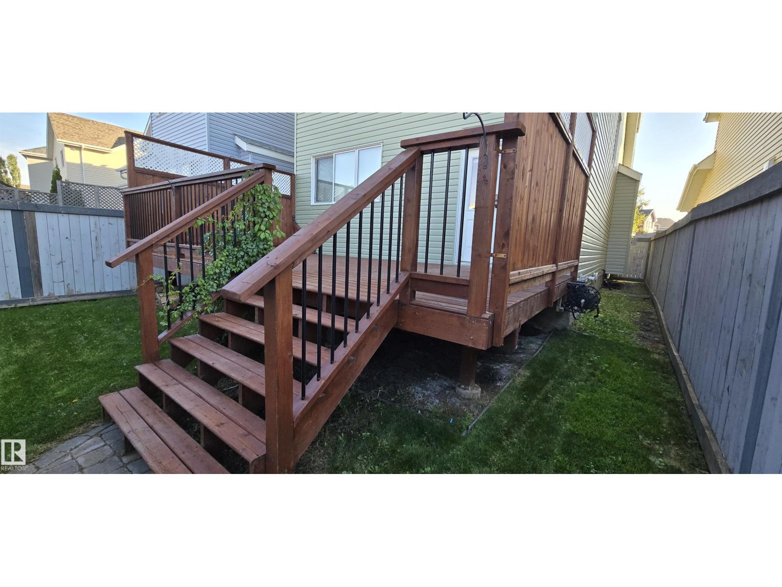 7307 14a Av Sw Property Photo 3