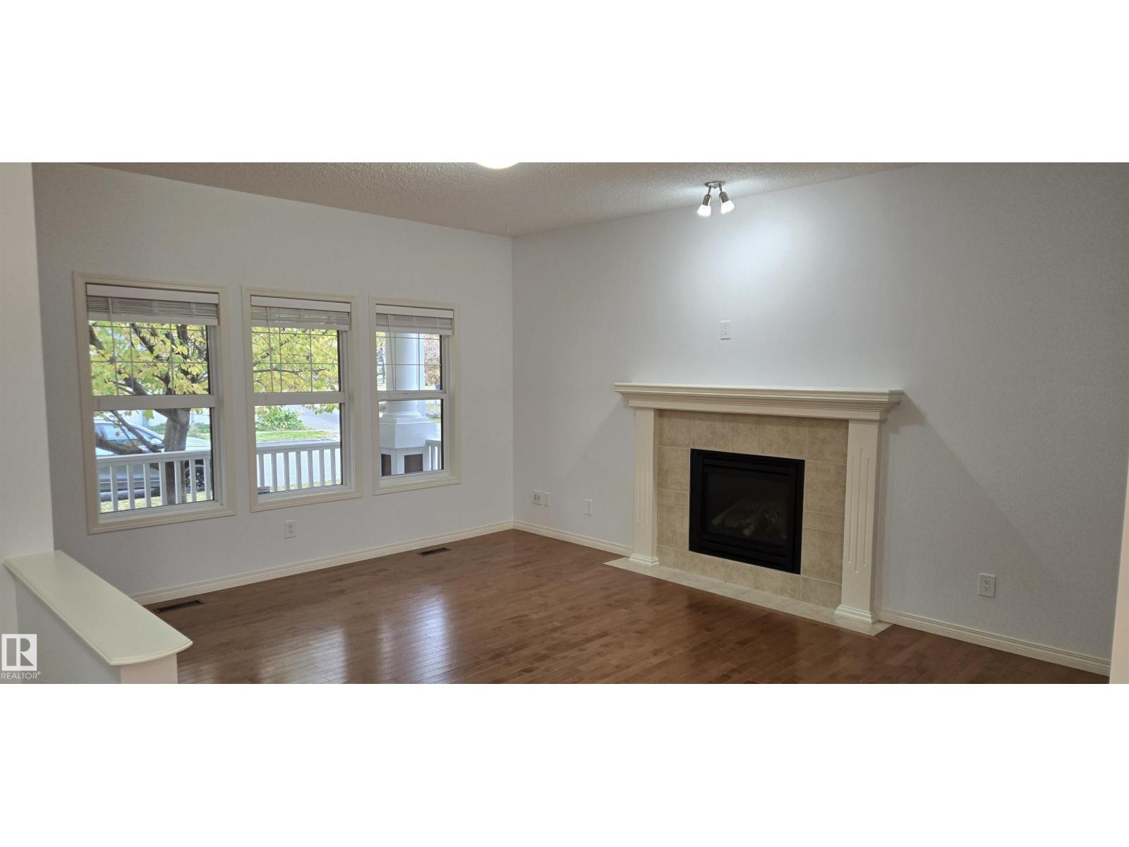 7307 14a Av Sw Property Photo 5