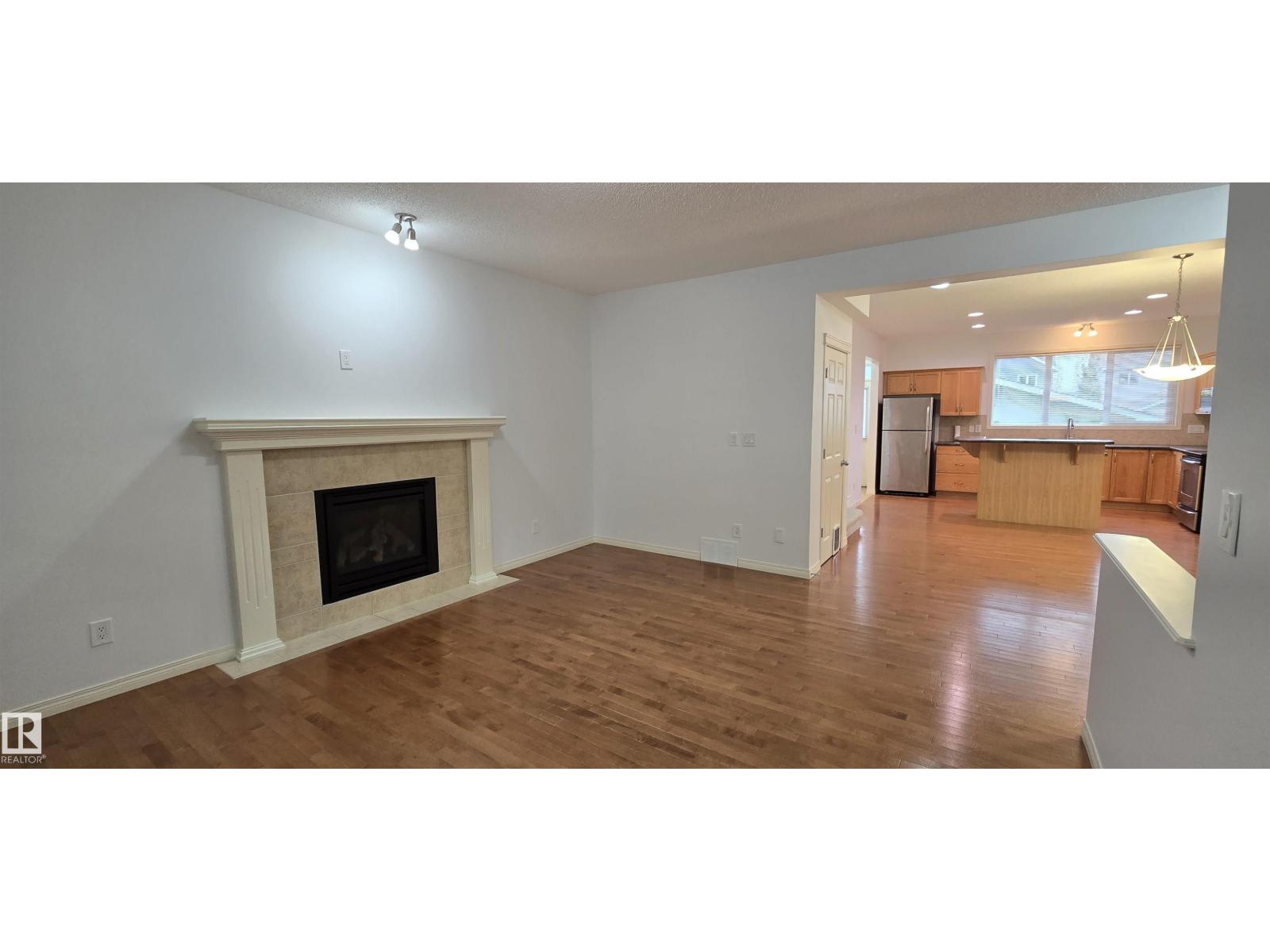 7307 14a Av Sw Property Photo 9