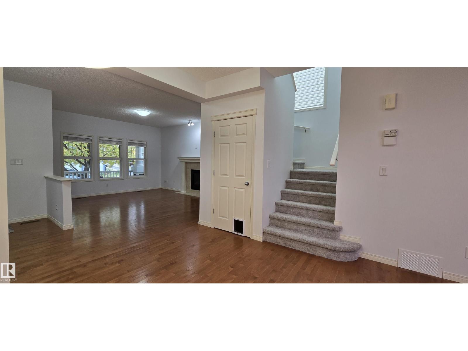 7307 14a Av Sw Property Photo 16