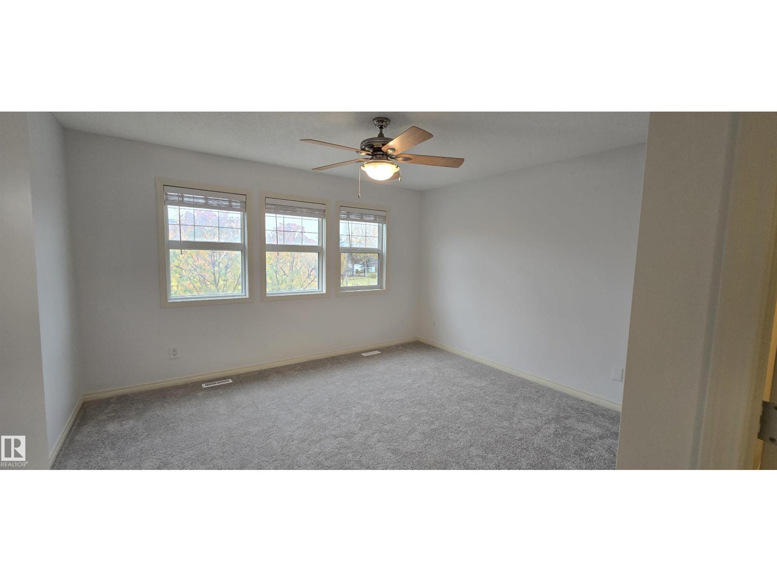 7307 14a Av Sw Property Photo 30