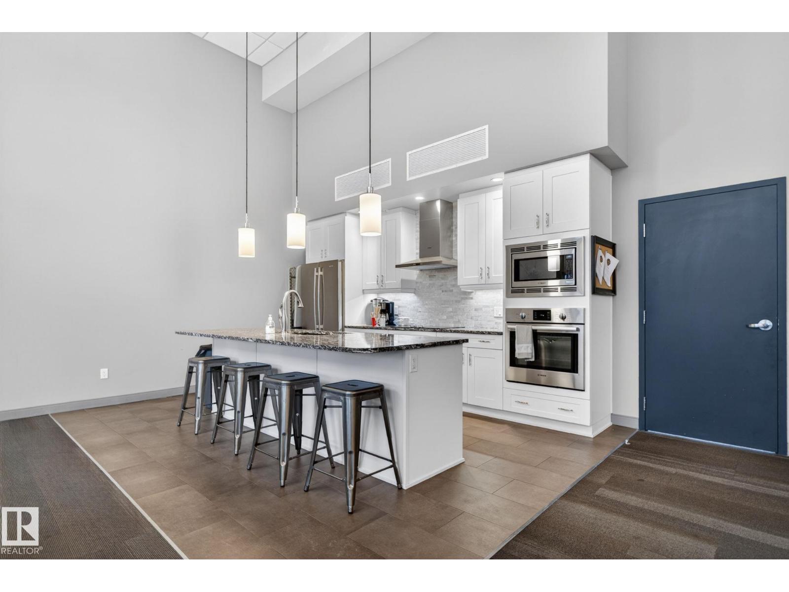 #514 200 Bellerose Dr Property Photo 1