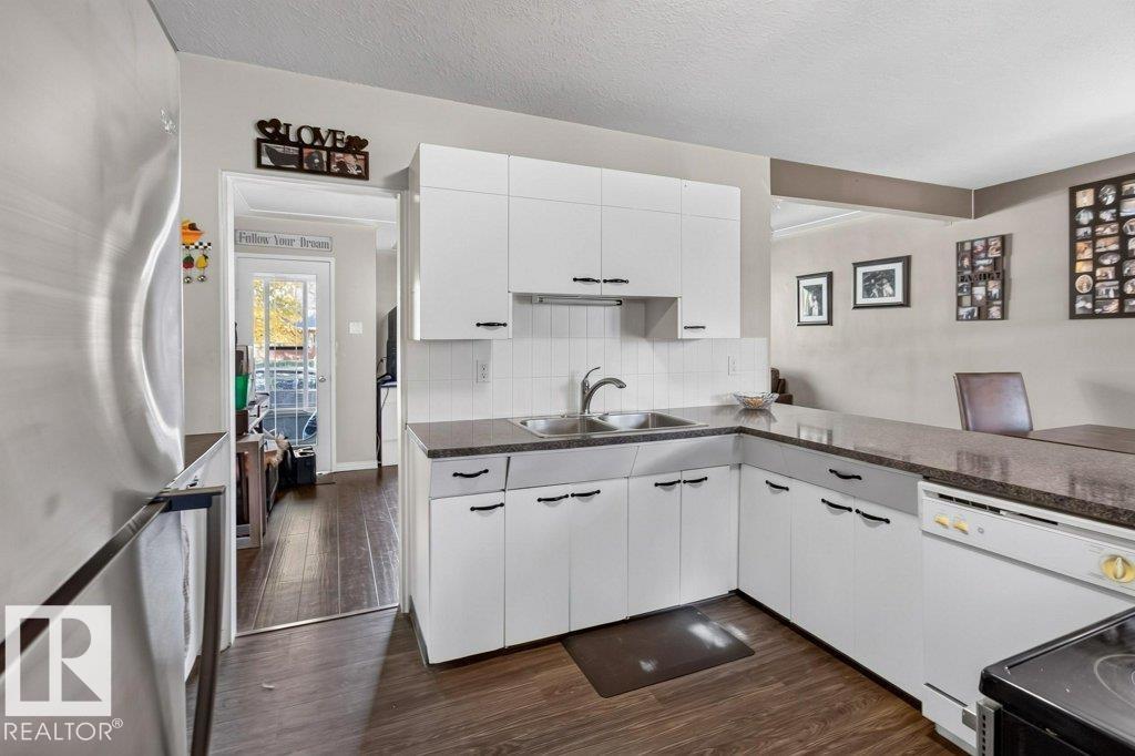 3829 110 Av Nw Property Photo 8
