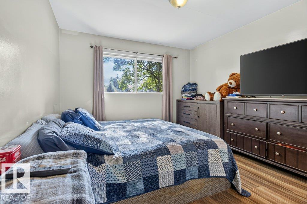 3829 110 Av Nw Property Photo 12
