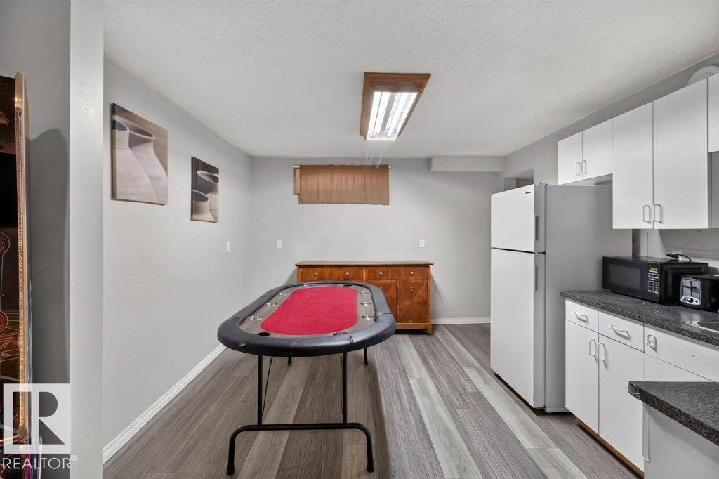 3829 110 Av Nw Property Photo 17