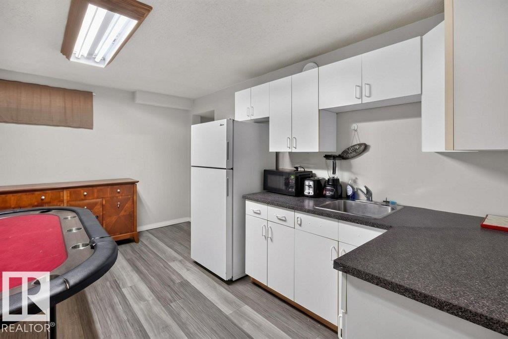 3829 110 Av Nw Property Photo 19