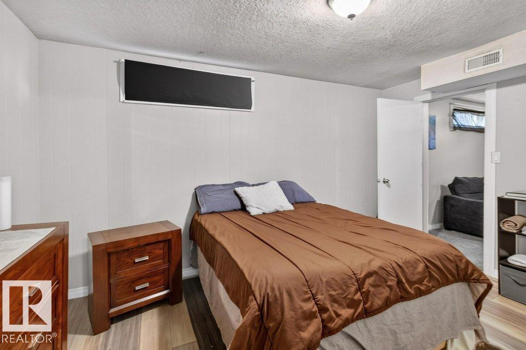 3829 110 Av Nw Property Photo 27