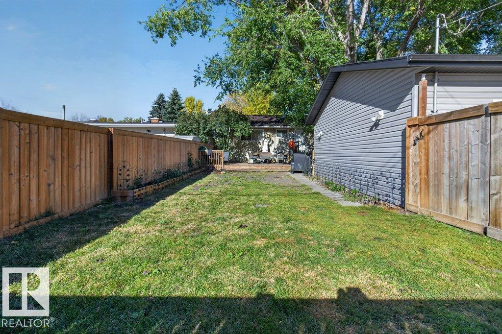 3829 110 Av Nw Property Photo 40