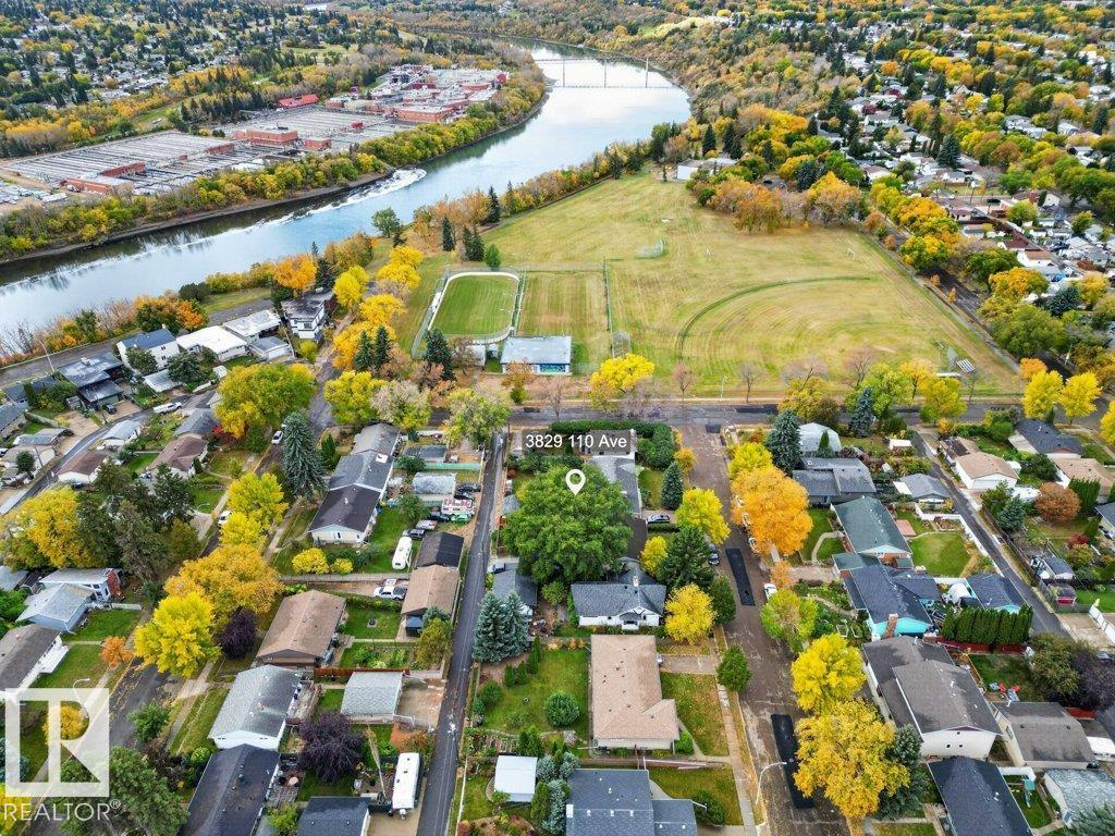 3829 110 Av Nw Property Photo 46