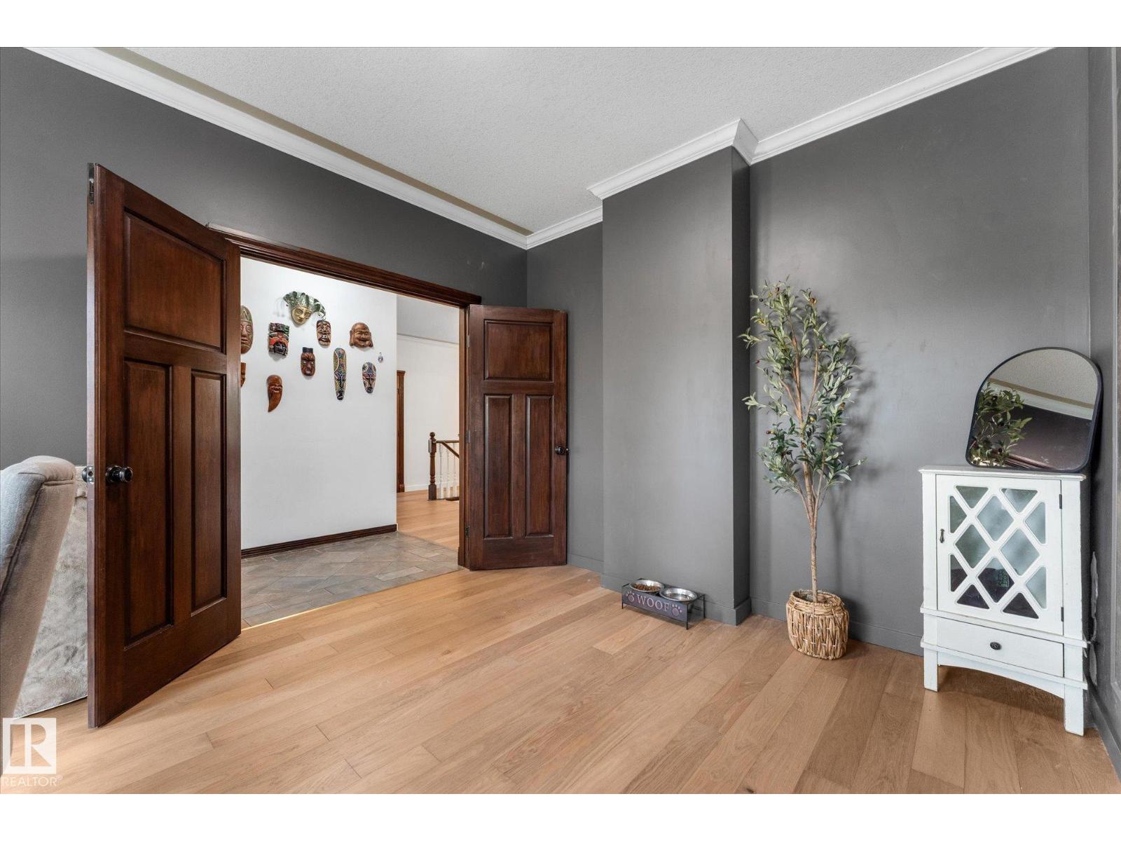 8704 165 Av Nw Property Photo 18