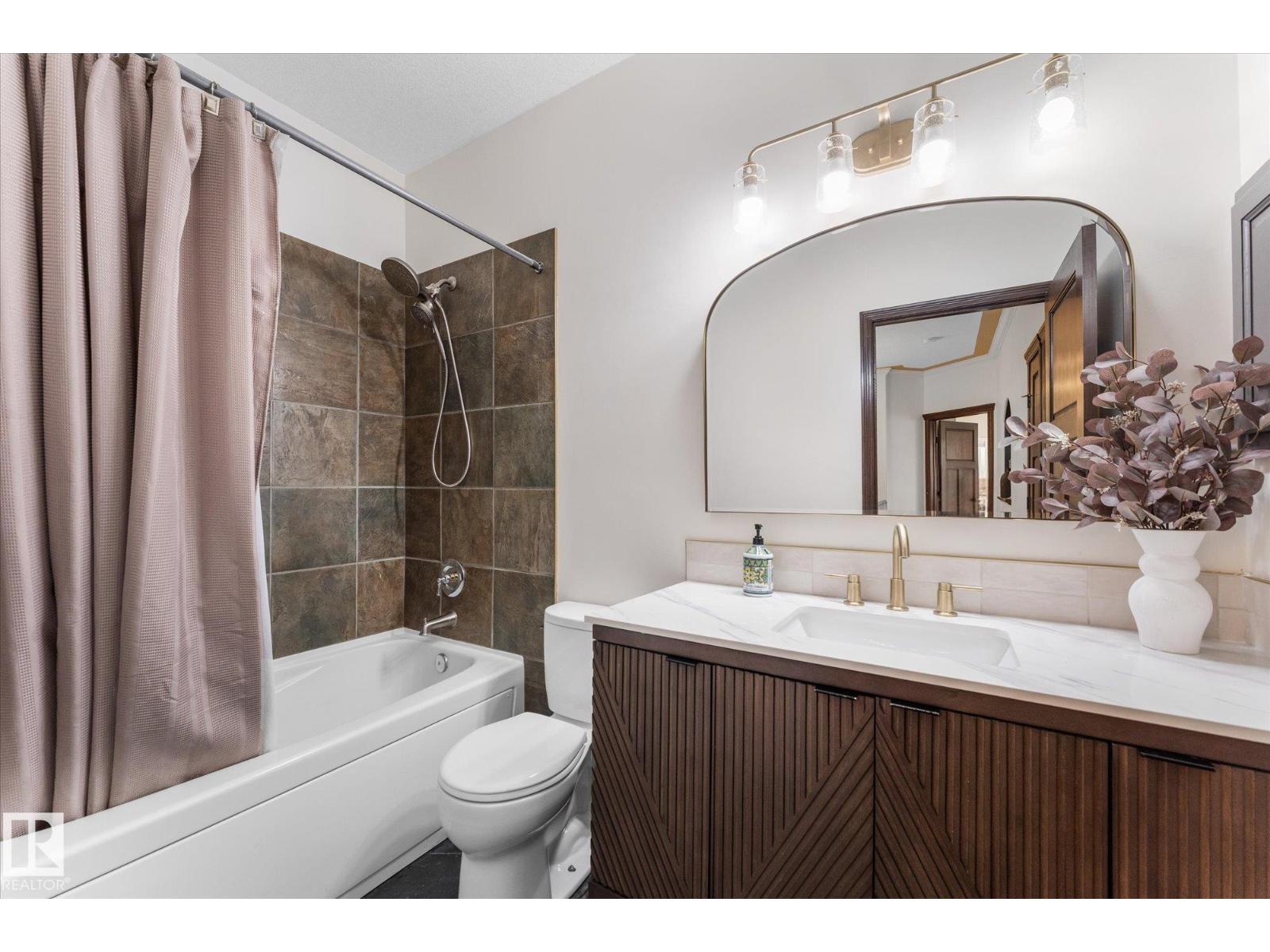 8704 165 Av Nw Property Photo 27