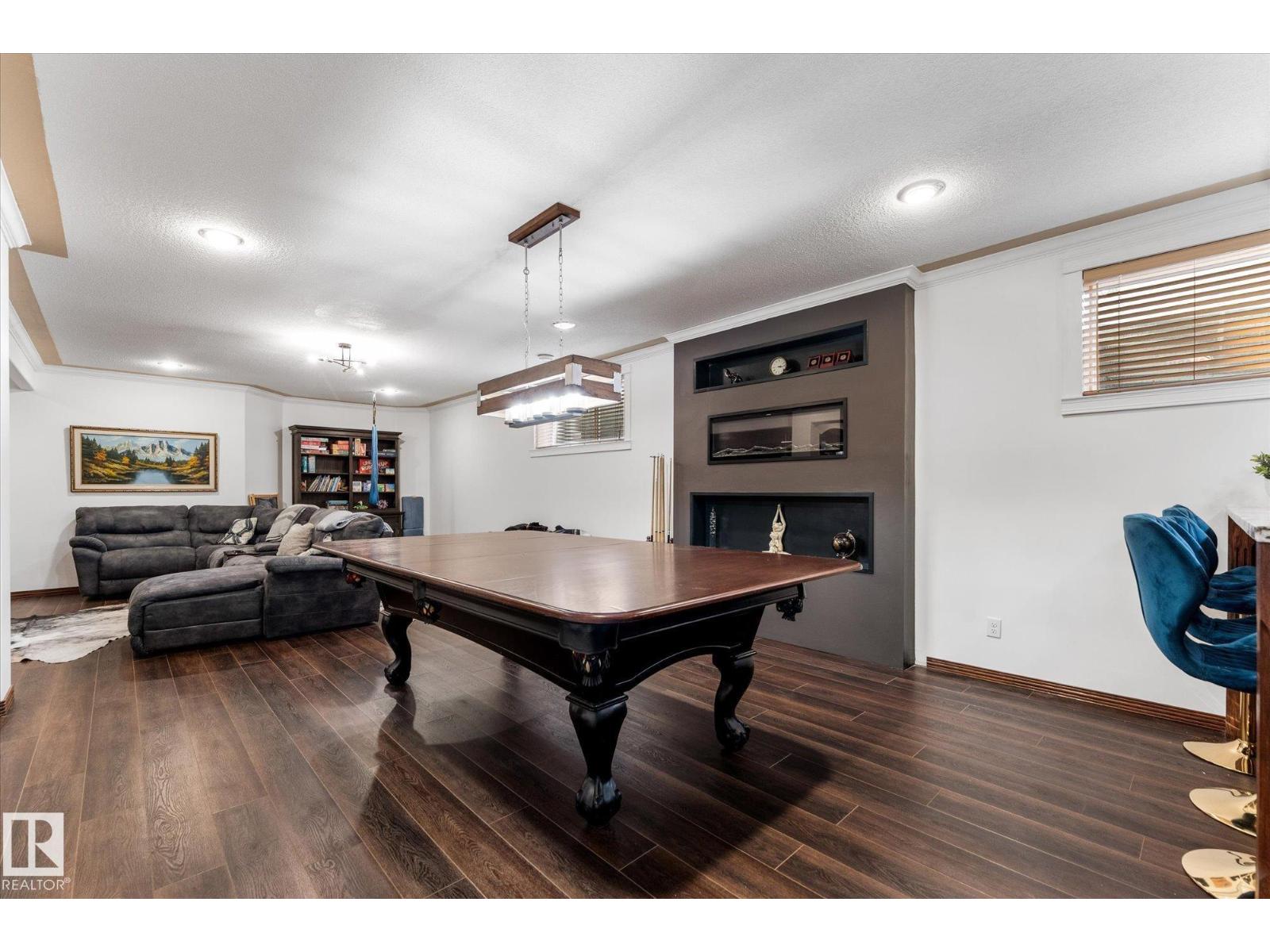 8704 165 Av Nw Property Photo 33