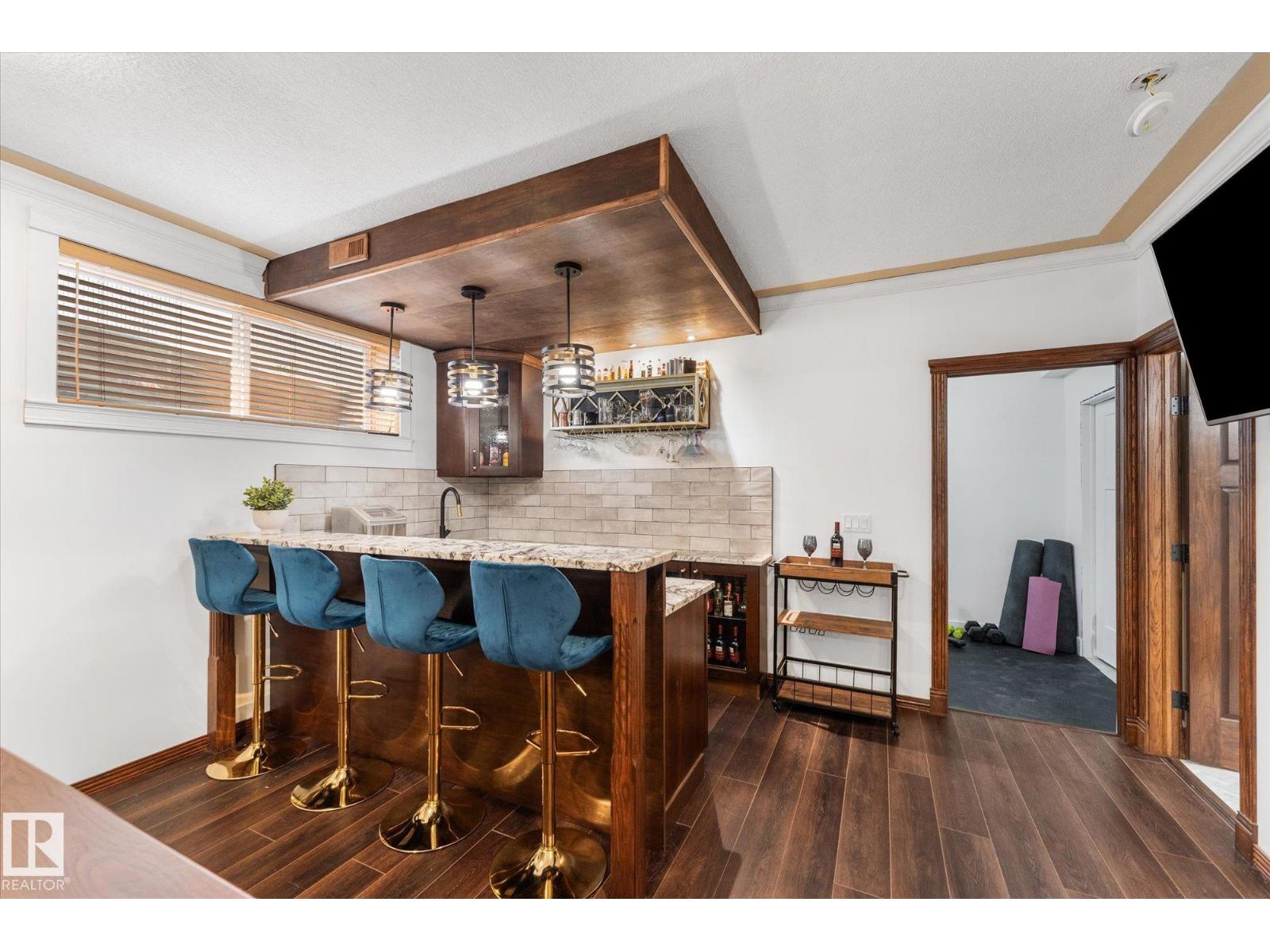 8704 165 Av Nw Property Photo 34