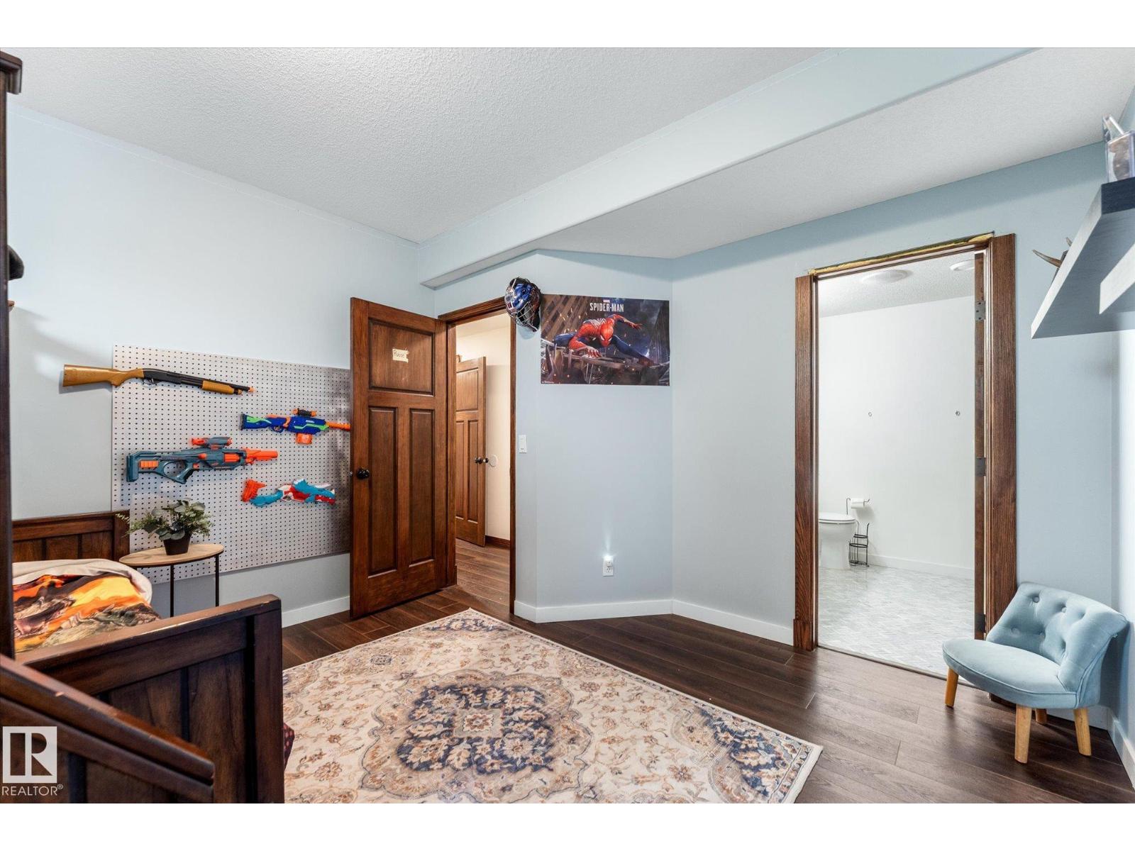 8704 165 Av Nw Property Photo 40