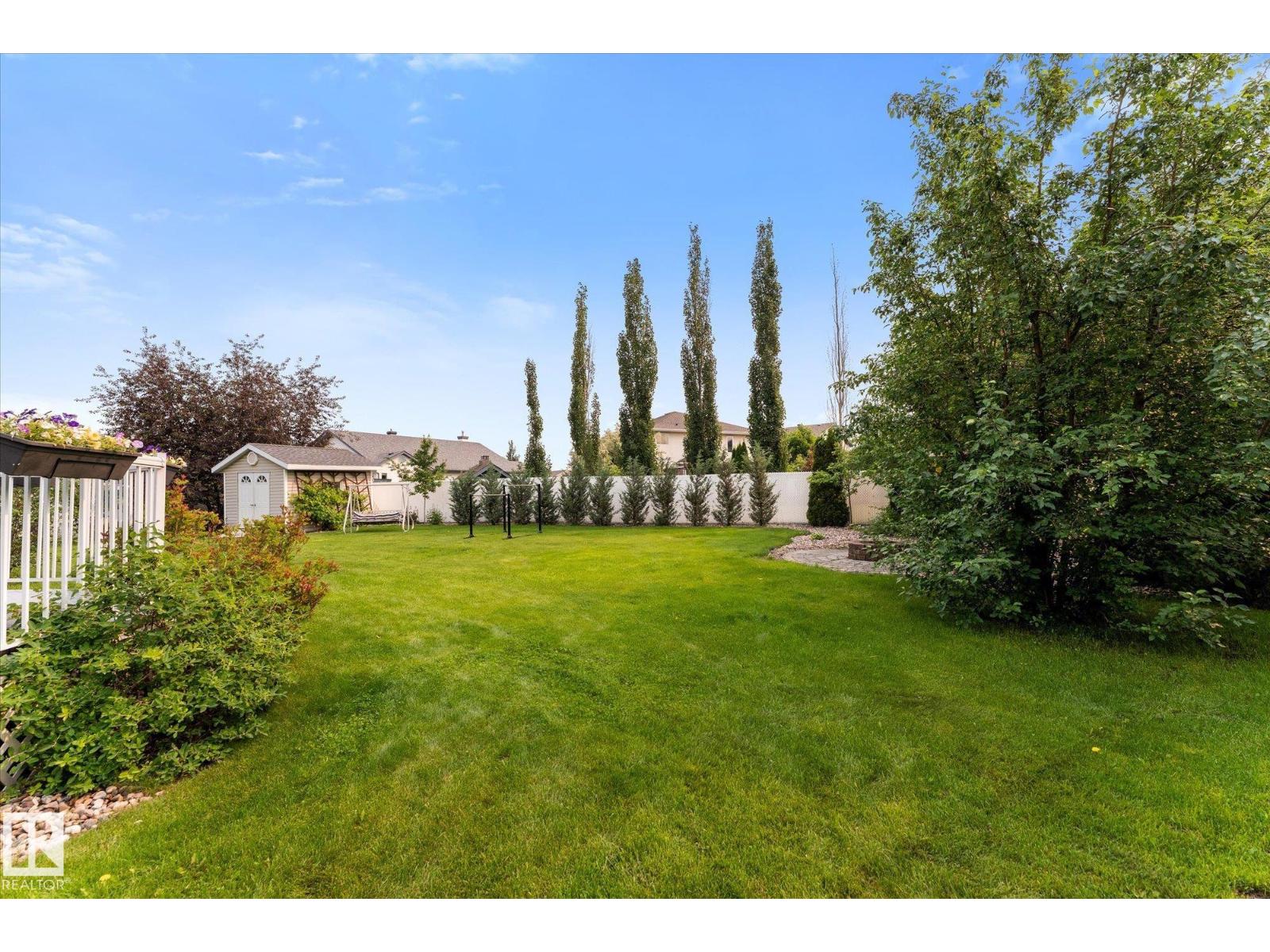 8704 165 Av Nw Property Photo 47