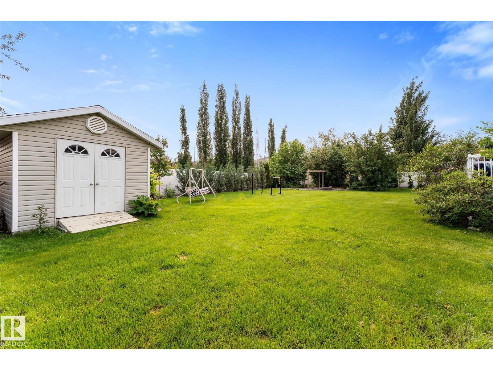 8704 165 Av Nw Property Photo 48