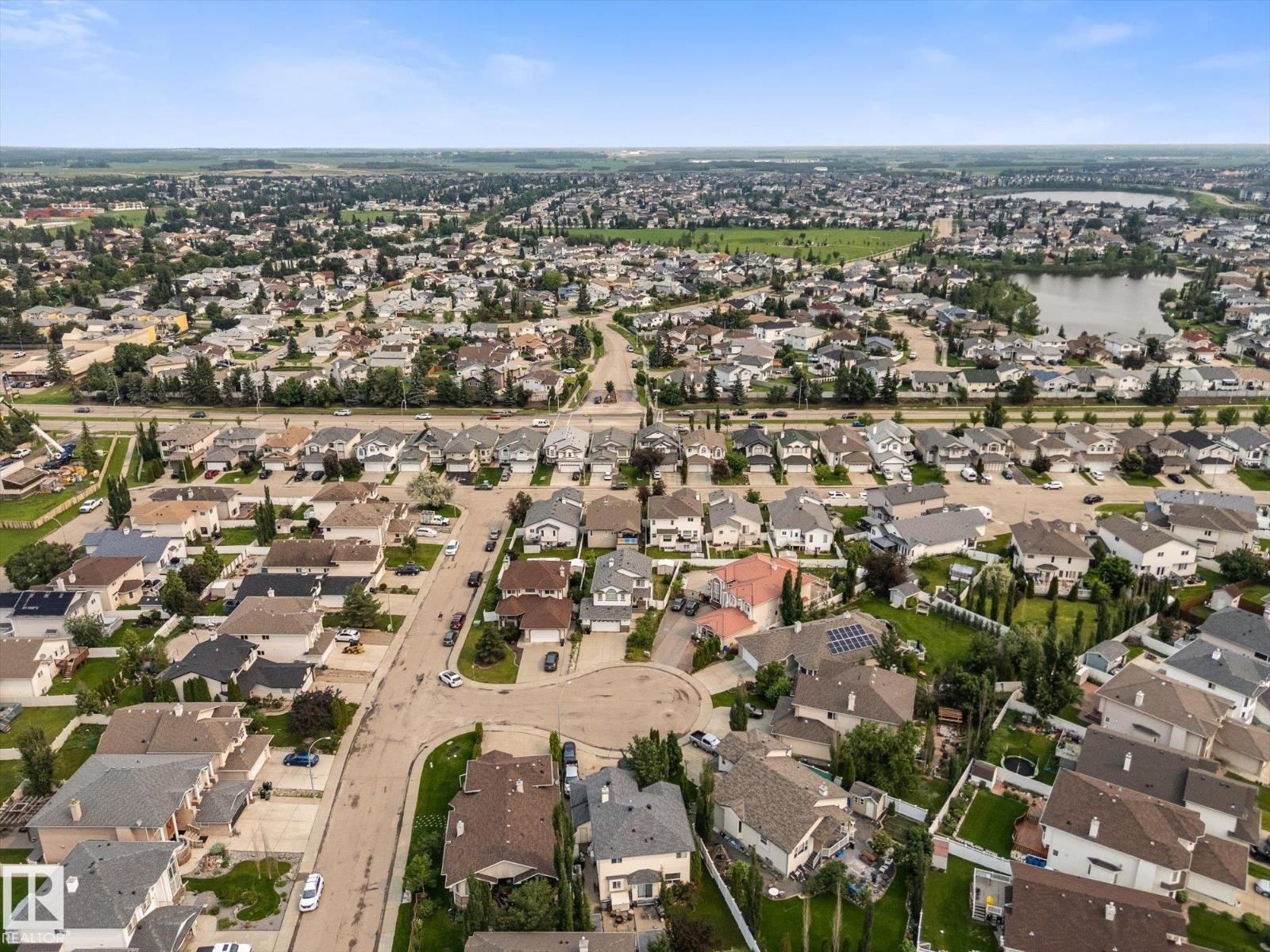 8704 165 Av Nw Property Photo 55