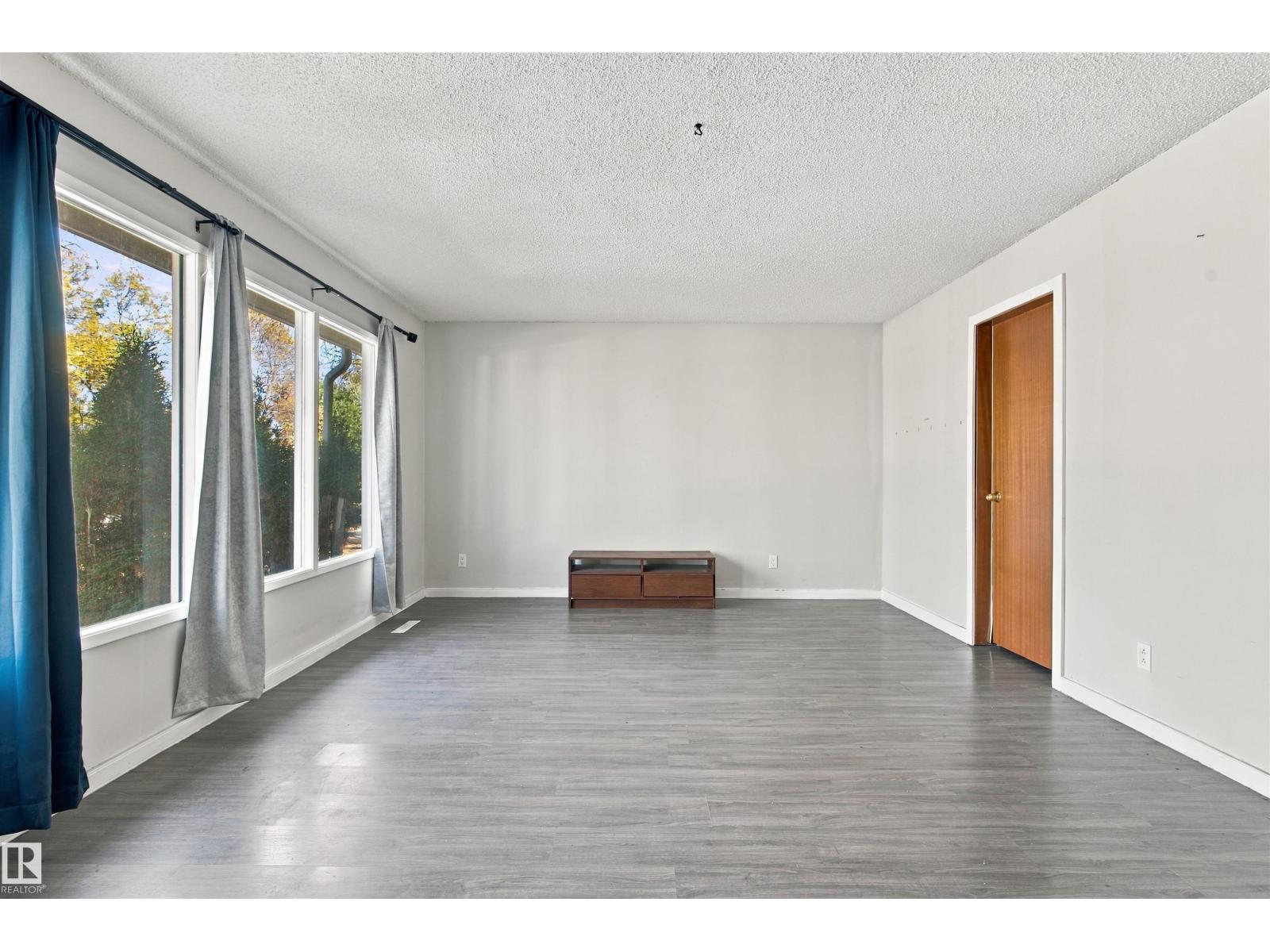 12303 115 Av Nw Property Photo 4