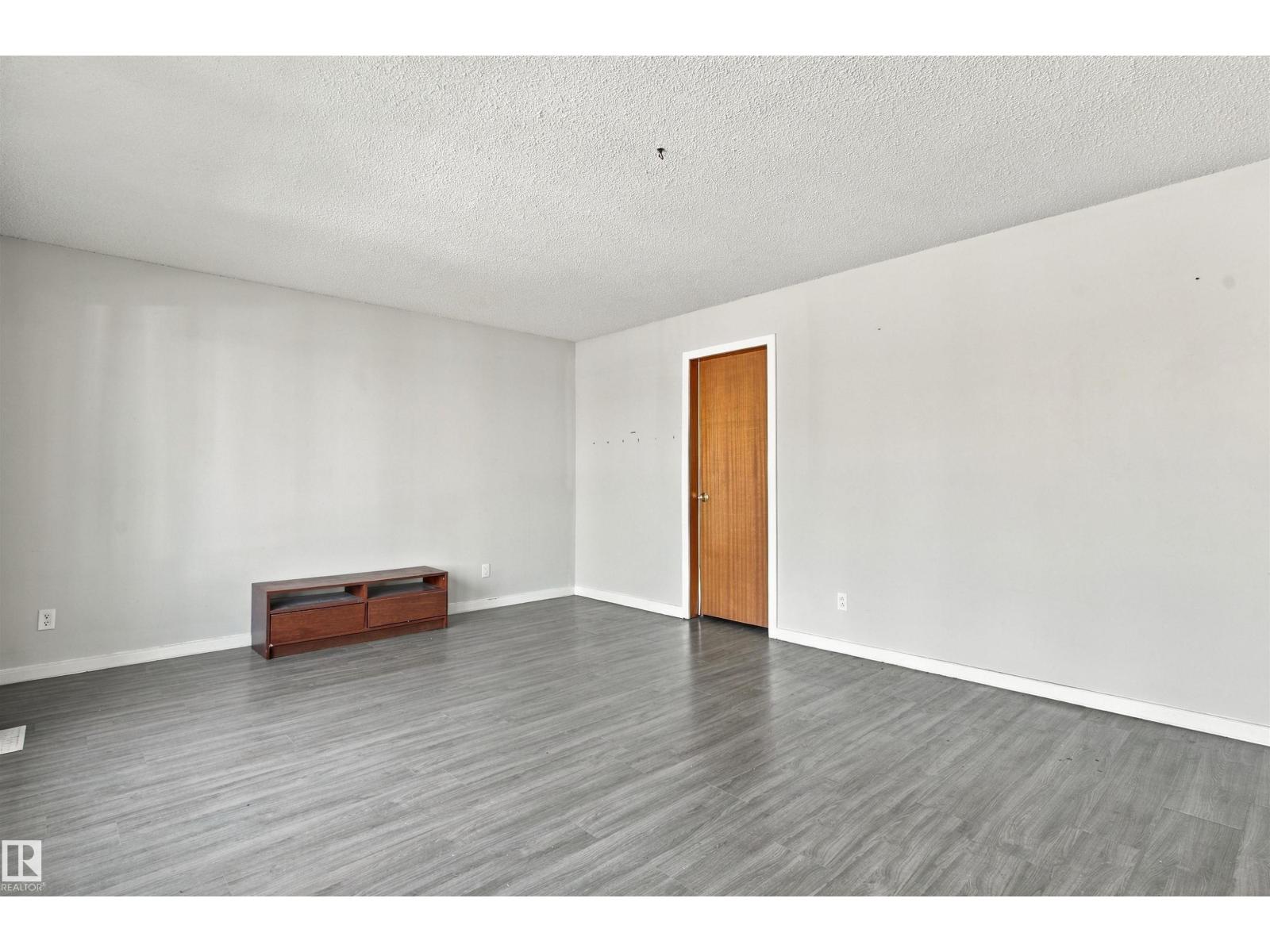 12303 115 Av Nw Property Photo 8