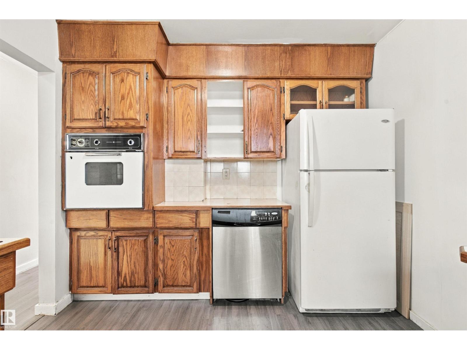 12303 115 Av Nw Property Photo 13