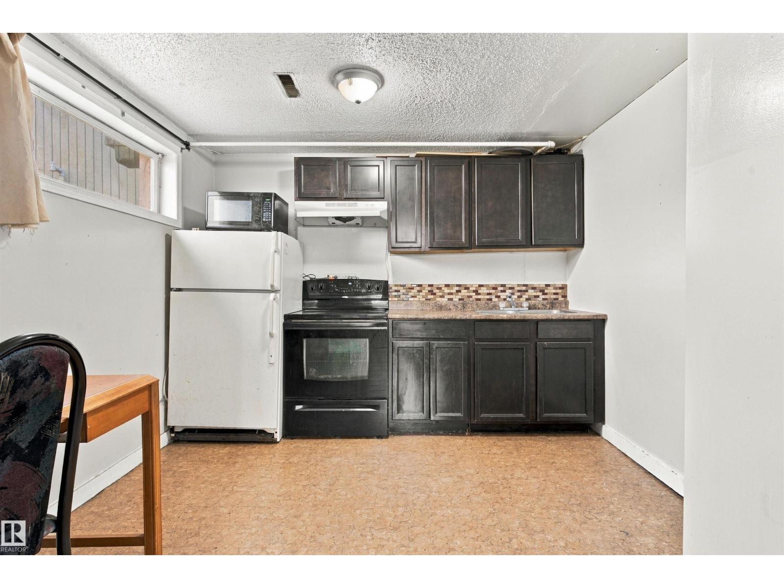 12303 115 Av Nw Property Photo 25