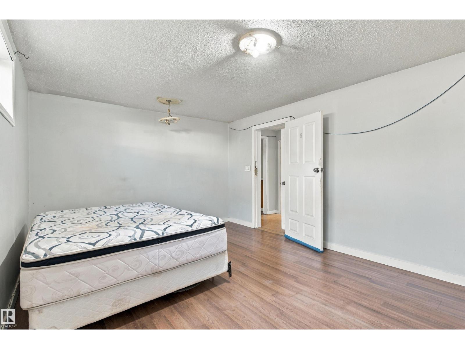 12303 115 Av Nw Property Photo 27