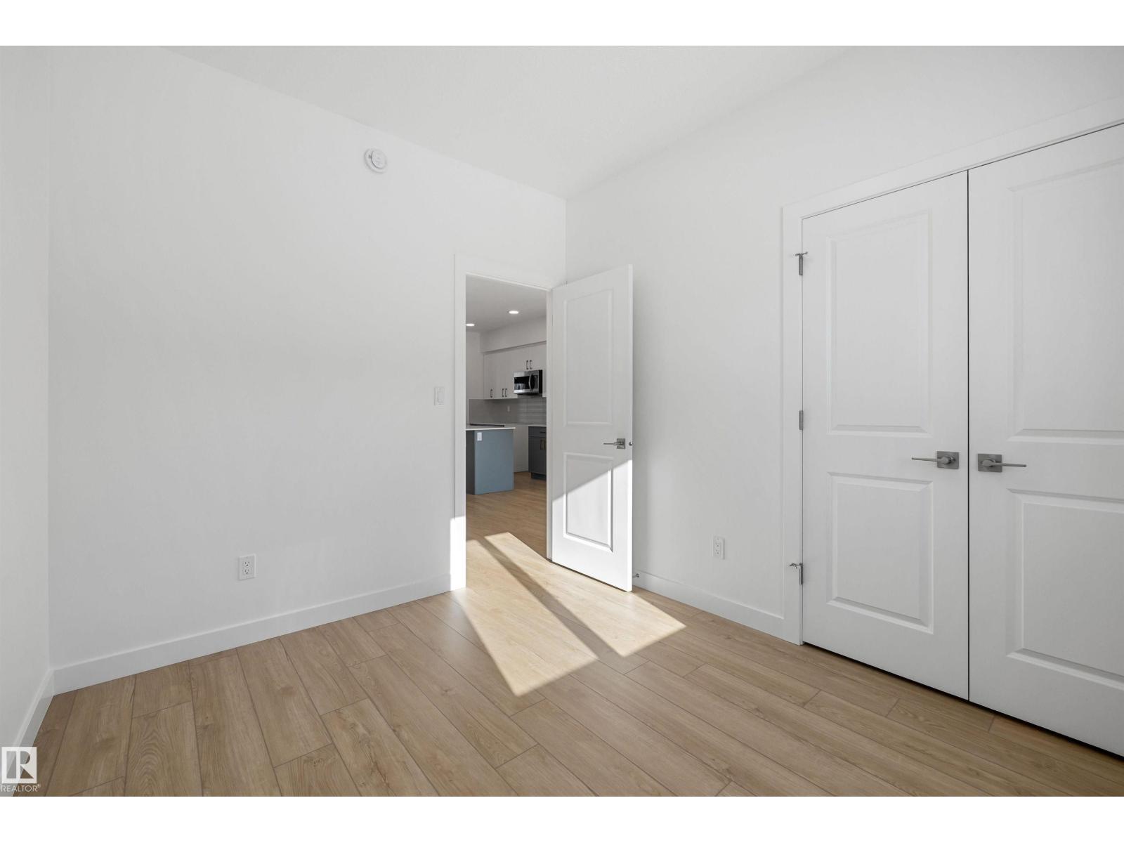20711 43 Av Nw Property Photo 21