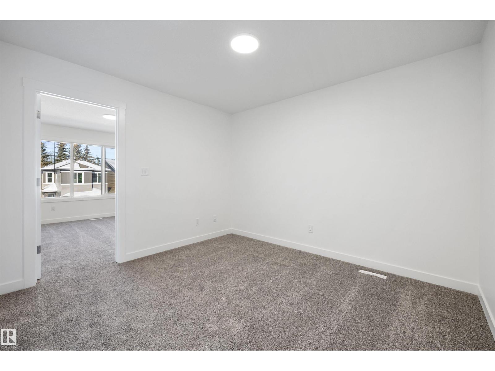 20711 43 Av Nw Property Photo 24
