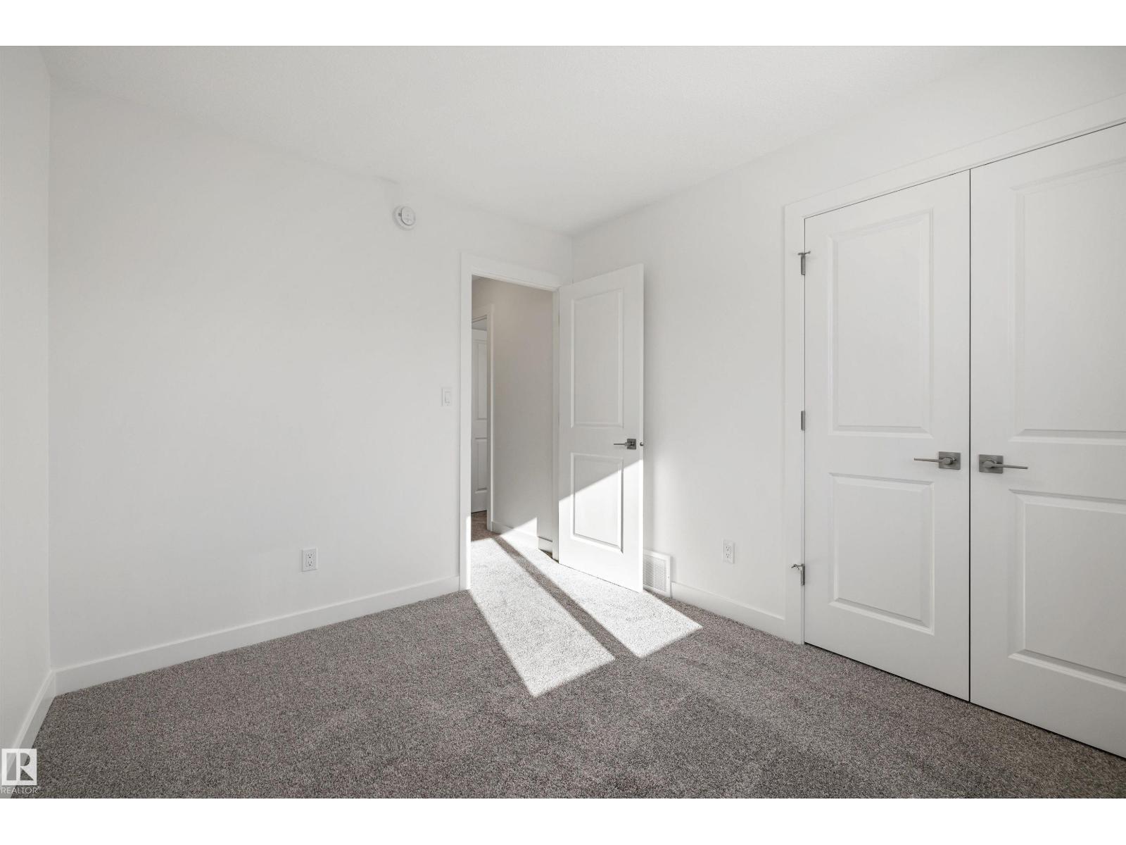20711 43 Av Nw Property Photo 31