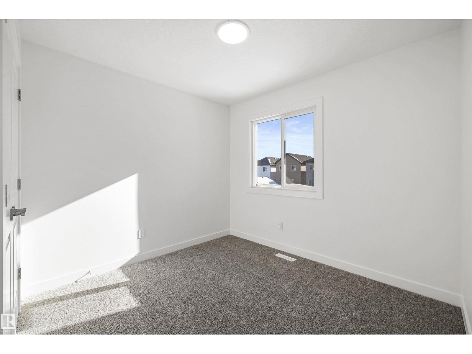 20711 43 Av Nw Property Photo 33