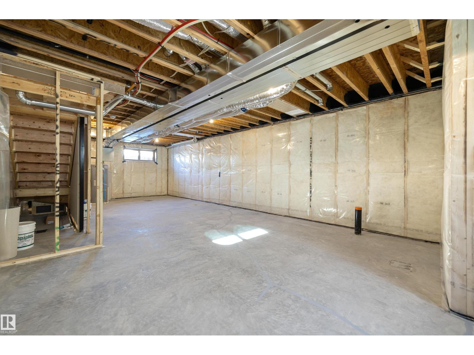 20711 43 Av Nw Property Photo 43