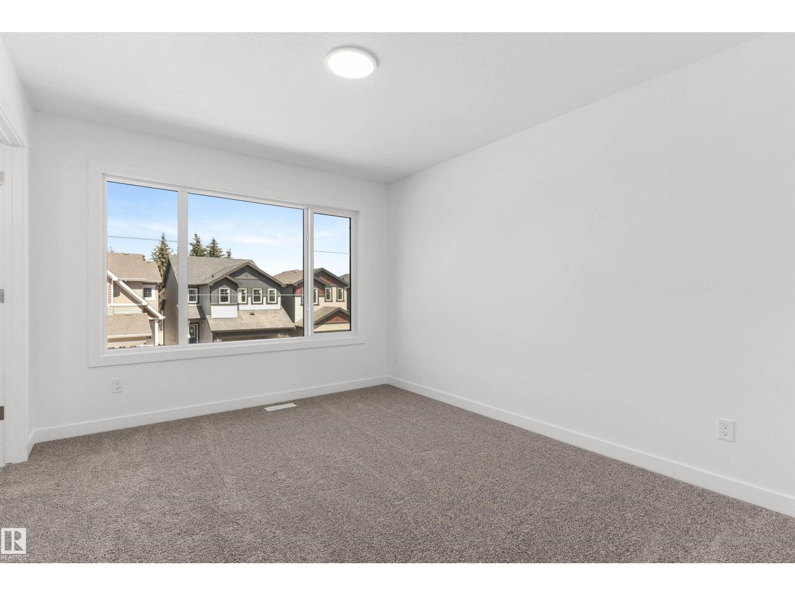 20703 43 Av Nw Property Photo 22