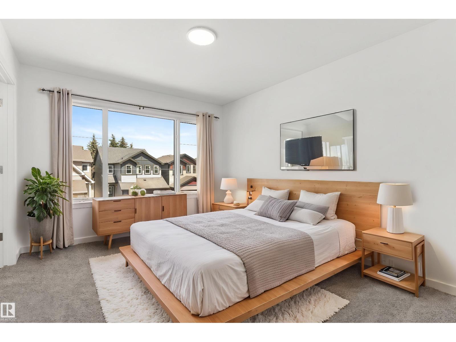 20703 43 Av Nw Property Photo 23