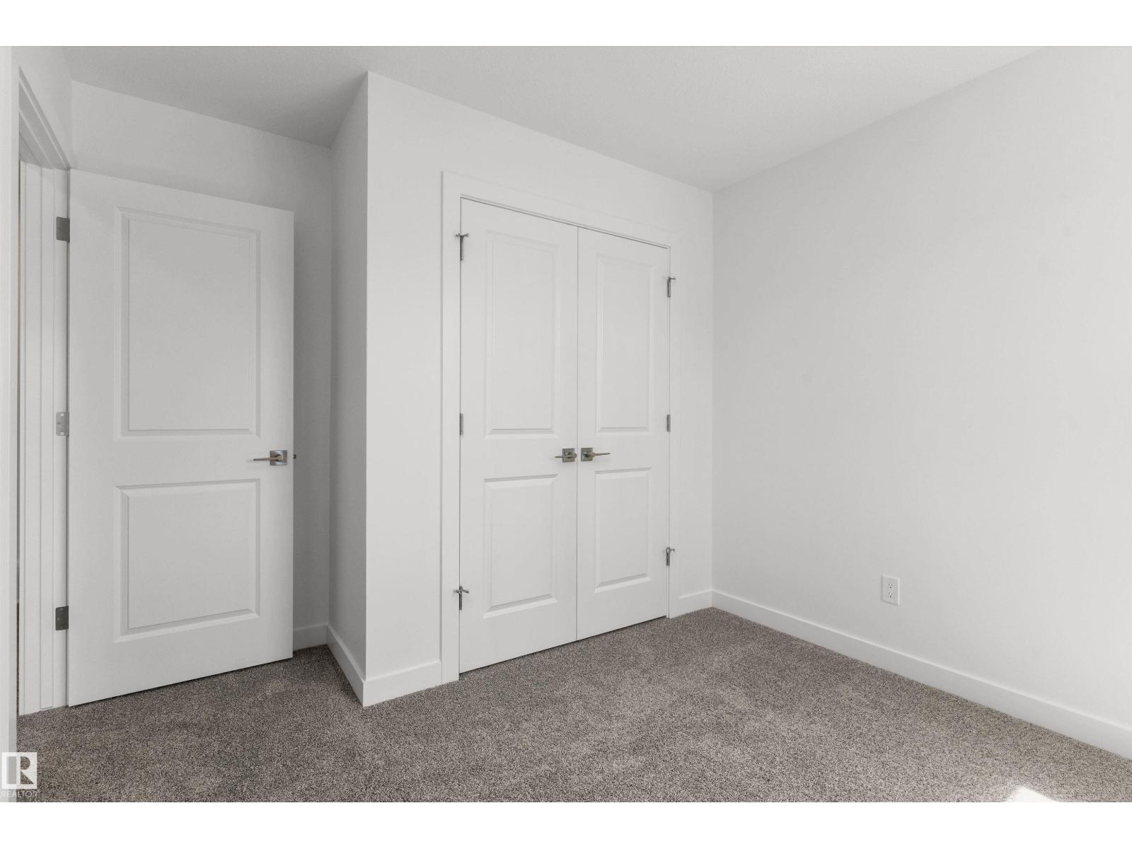 20703 43 Av Nw Property Photo 32