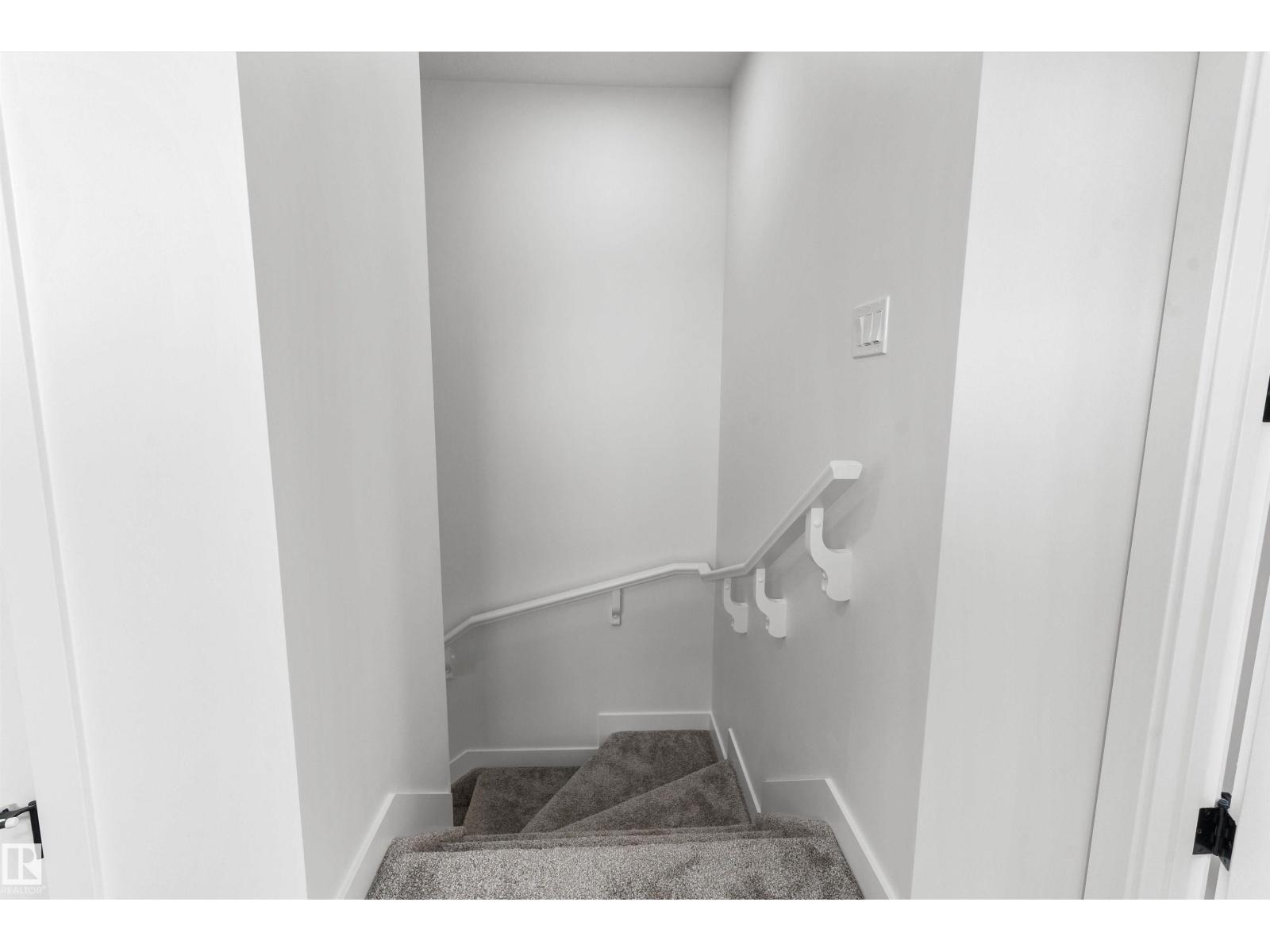 20615 43 Av Nw Property Photo 18