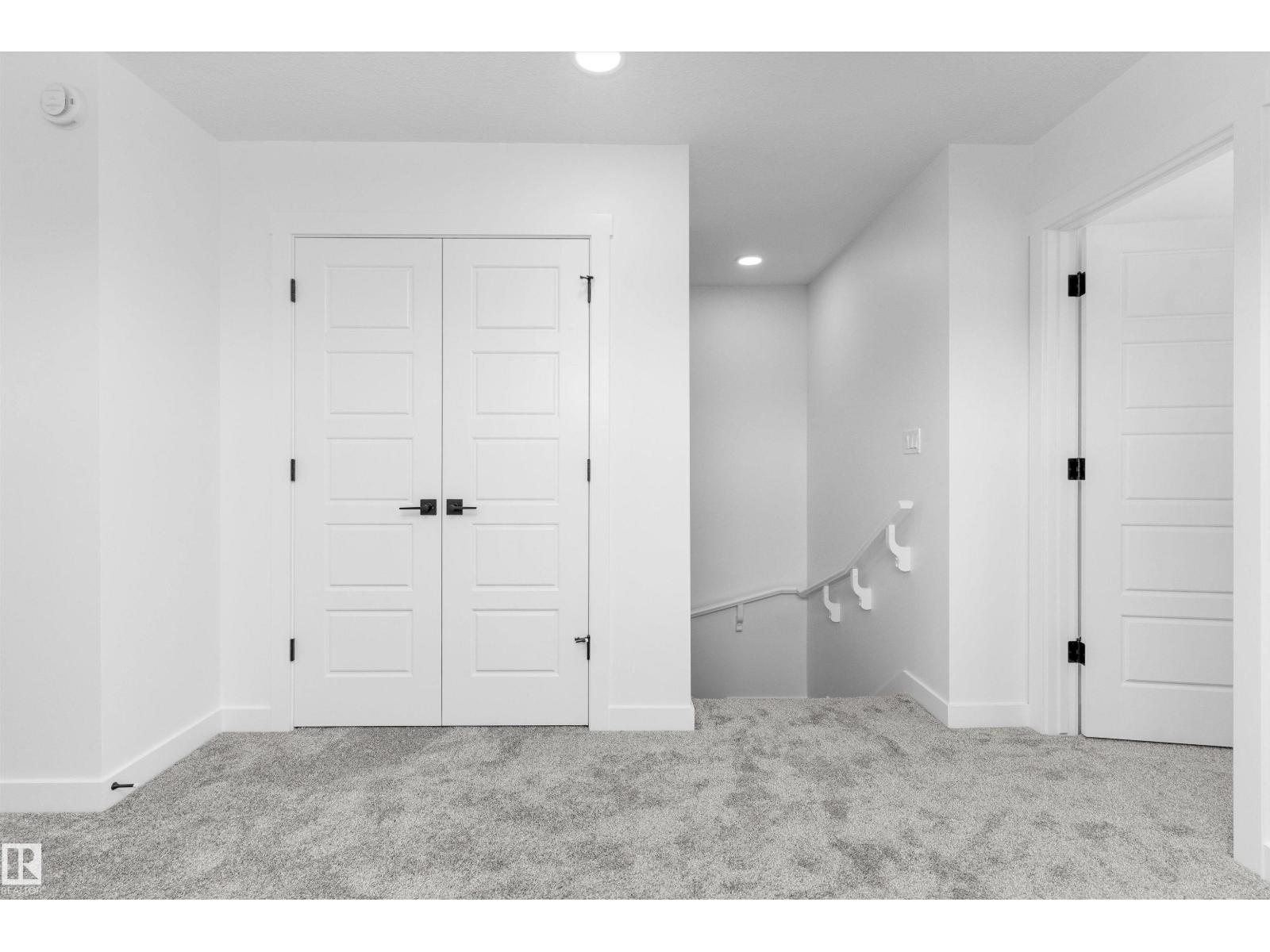 20615 43 Av Nw Property Photo 27