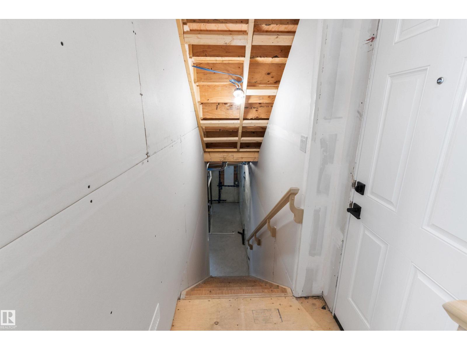 20615 43 Av Nw Property Photo 35