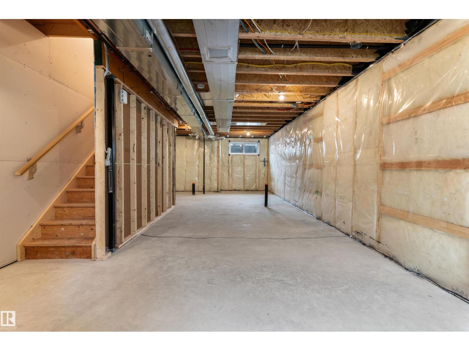20615 43 Av Nw Property Photo 36