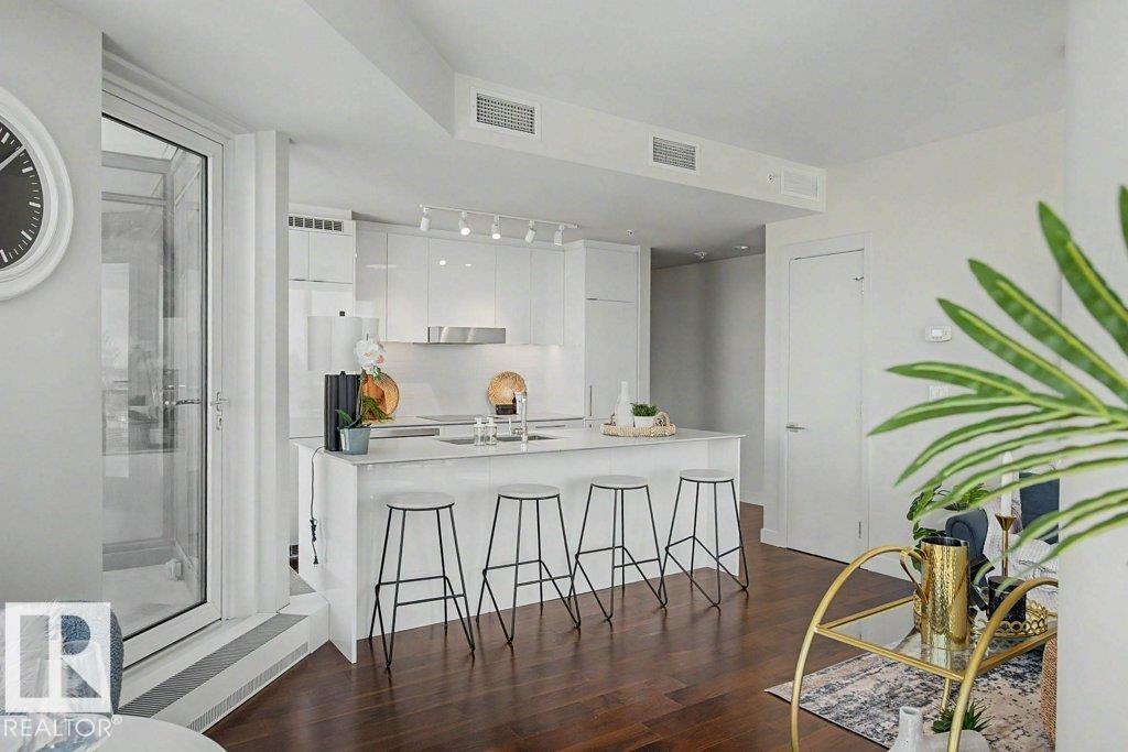 #2601 10360 102 St Nw Property Photo 5