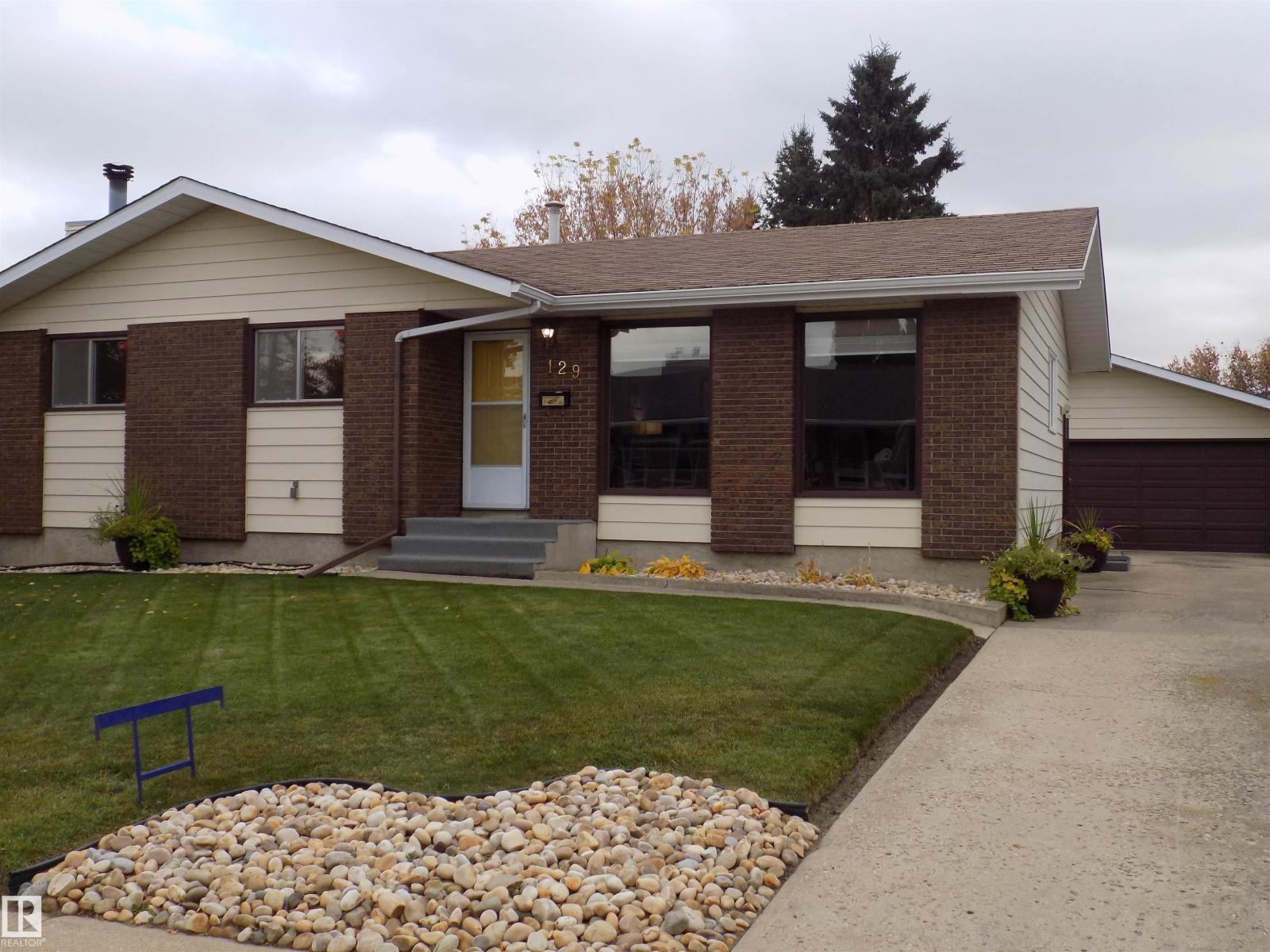 129 MOUNTAIN ASH DRIVE Property Photo 1