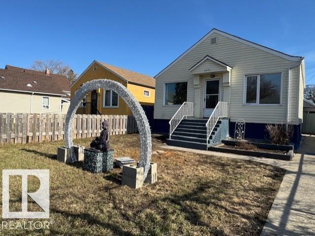 9221 110 Av Nw Property Photo 2