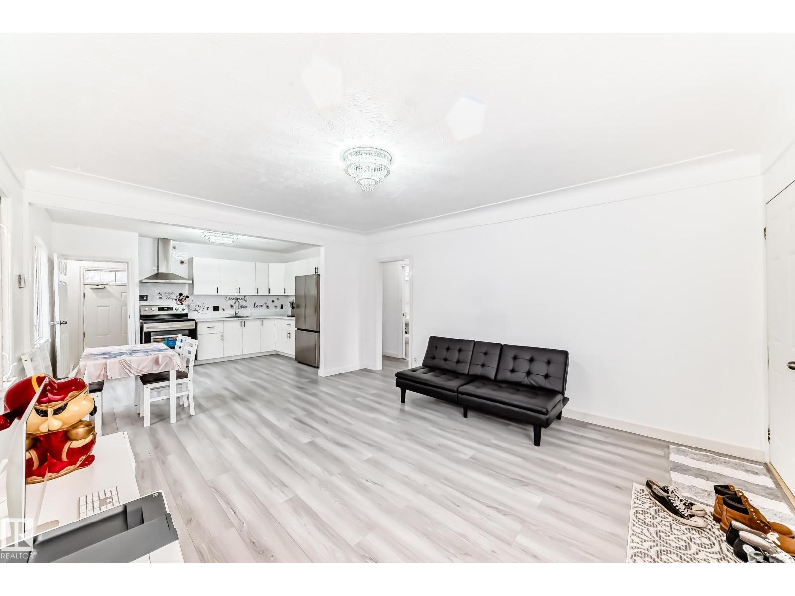 9221 110 Av Nw Property Photo 5