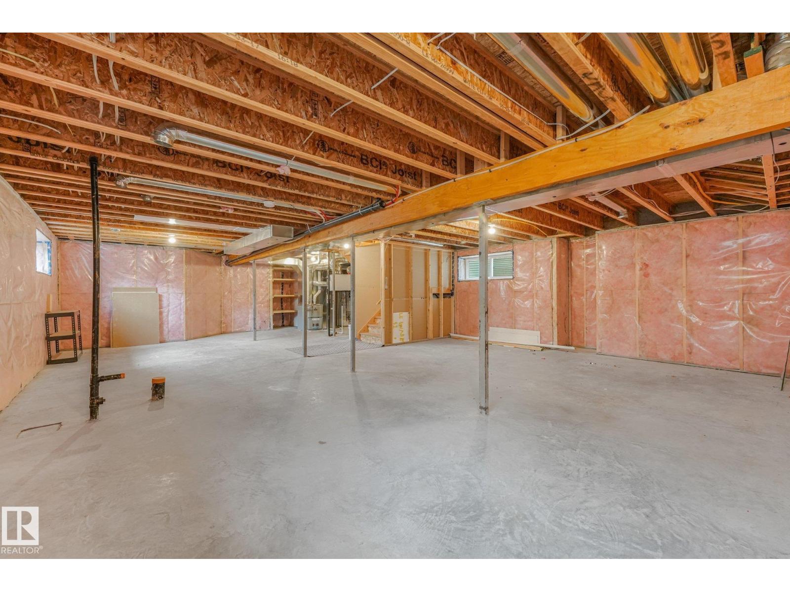 2304 89 St Sw Property Photo 31