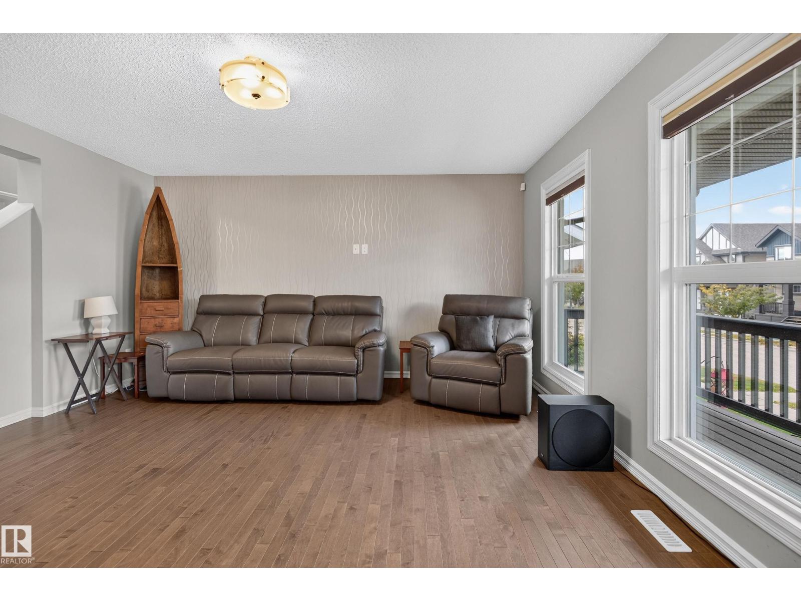 821 36a Av Nw Property Photo 3