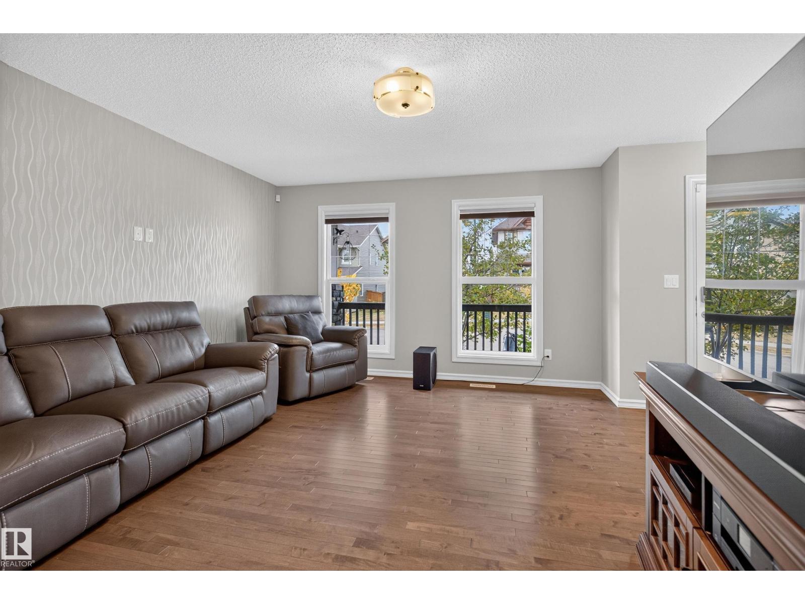 821 36a Av Nw Property Photo 4
